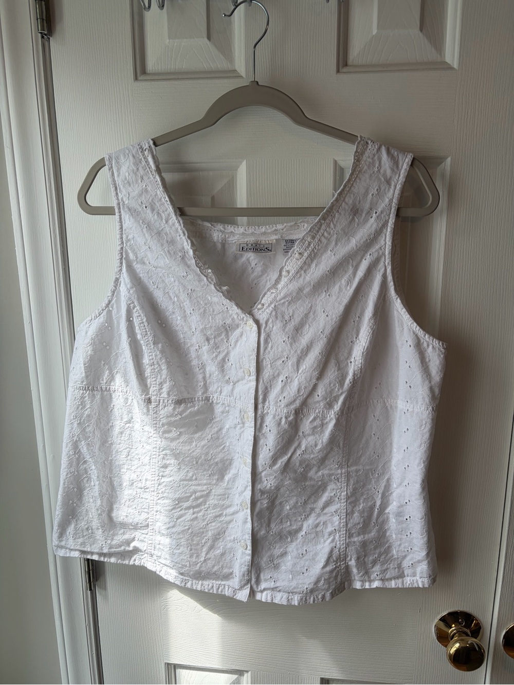 Basic Editions White Eyelet Button-Front Tank Top